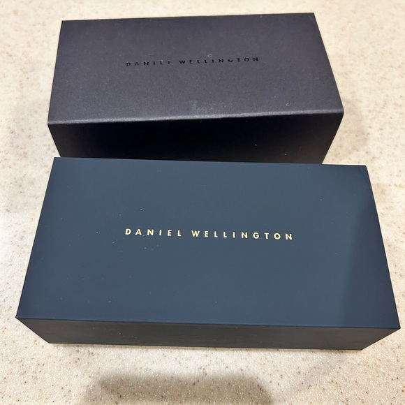Daniel Wellington Petite Melrose Rose Gold Wristwatch - Picture 6 of 6